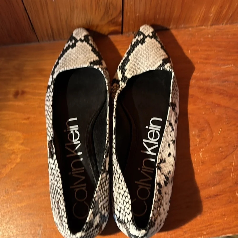 Calvin Klein Emerin Snake Print Leather Dressy Ballet Flats size 8 - Picture 5 of 9